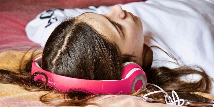 Image of a Woman sleeping By PlayTheTunes