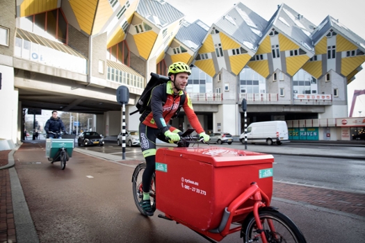 Licht elektrisch vrachtvervoer in de stad