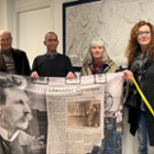 onthulling door Geleyn Meyer, Roy Bolding en twee buurtbewoners van de Theo Thijssenschool Ijmuiden